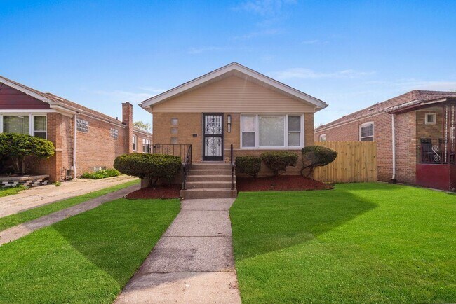 Building Photo - 11409 S Carpenter Street