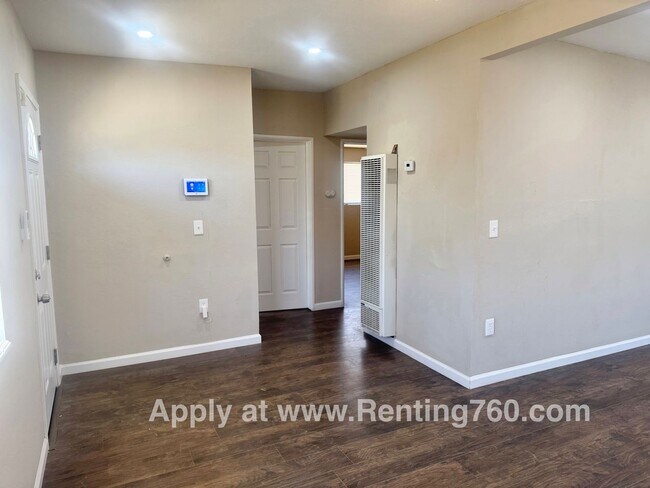 Building Photo - Cozy 2 Bed 2 Bath Home!