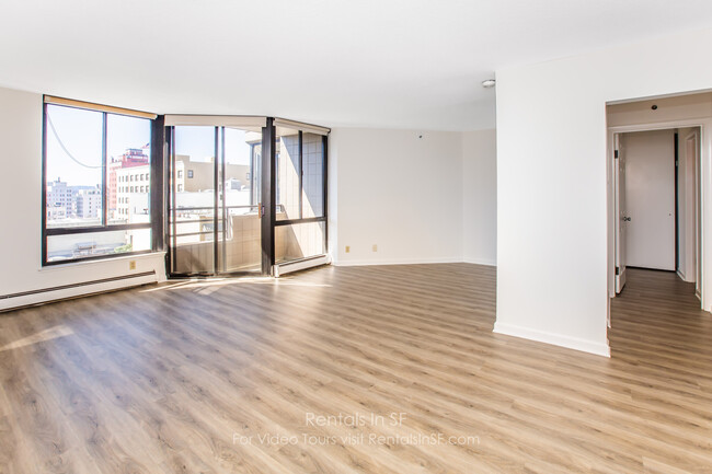 Building Photo - 900 Bush St