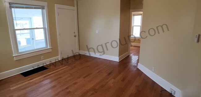Building Photo - 6716 23rd Ave