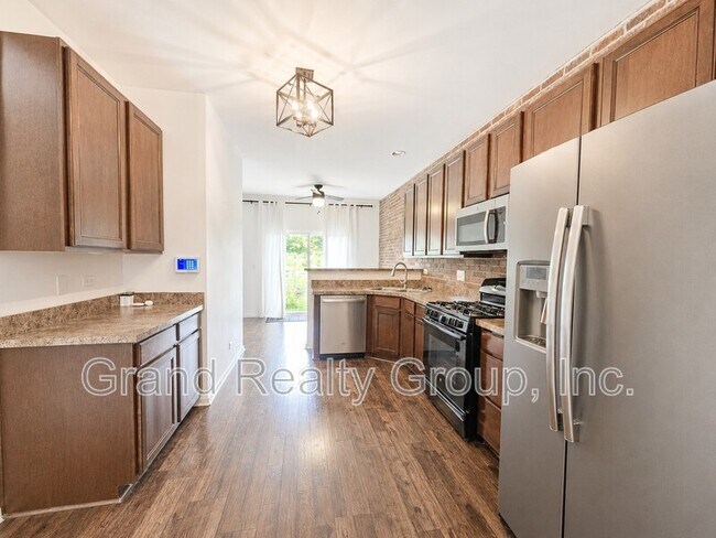 Foto del edificio - 376 S Jade Ln