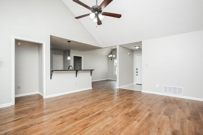 Foto del edificio - 10824 Ridgefield Dr