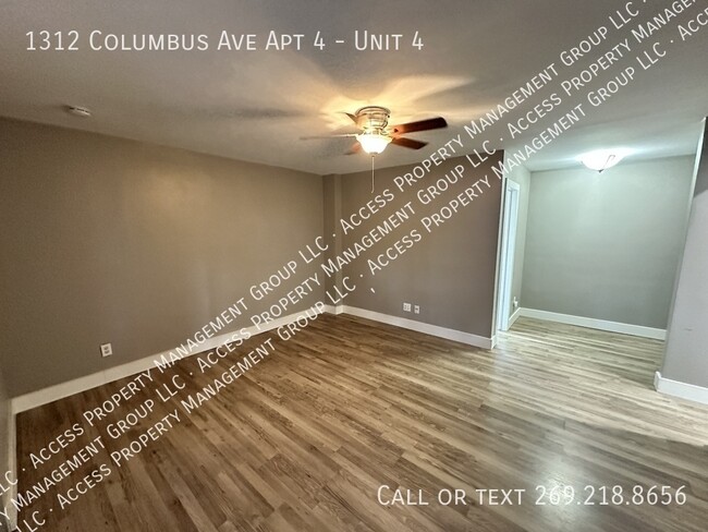 Building Photo - Nicely Updated Spacious One Bedroom in Gra...