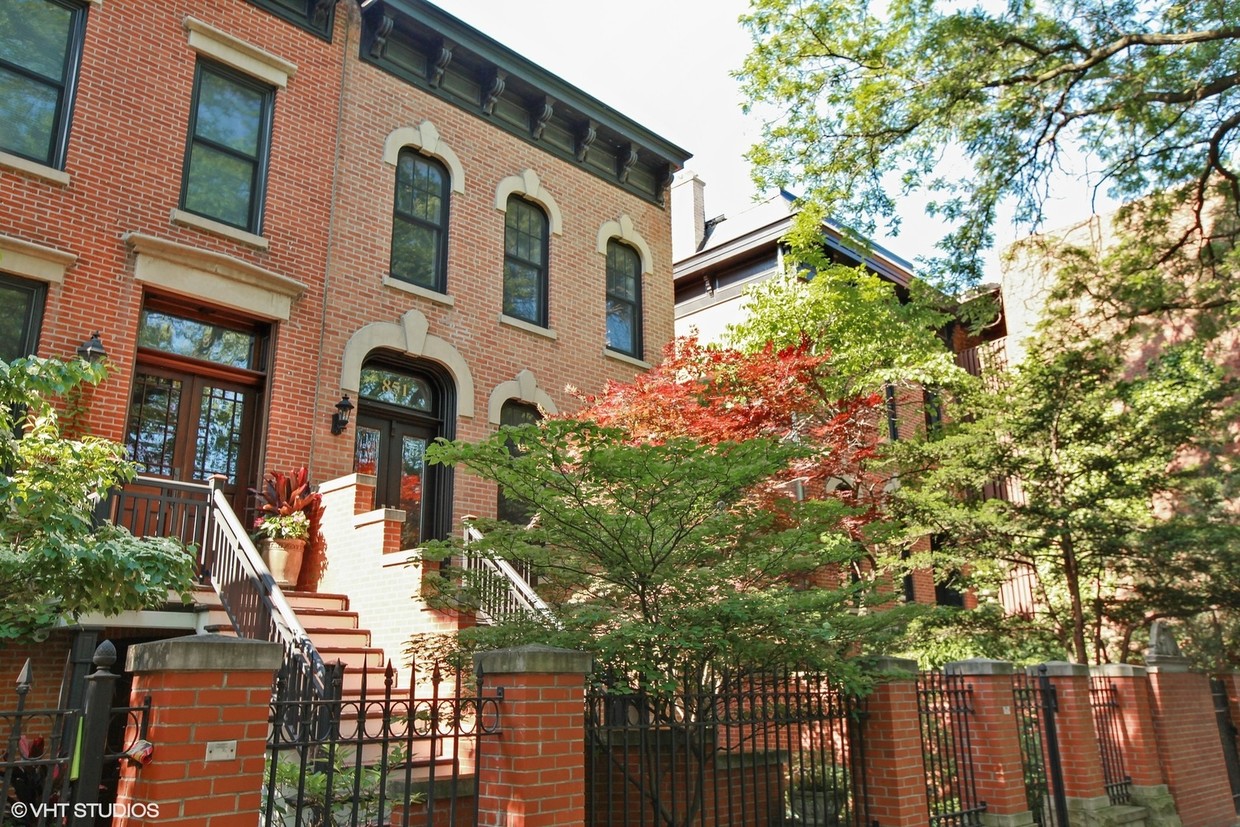 Primary Photo - 851 W Webster Ave