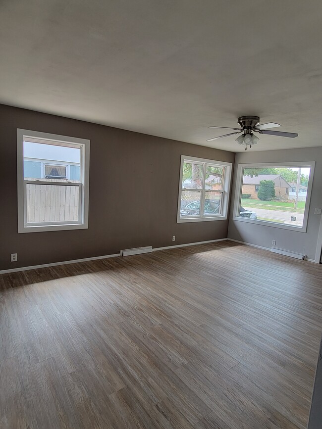 Building Photo - 1248 N Ringold St