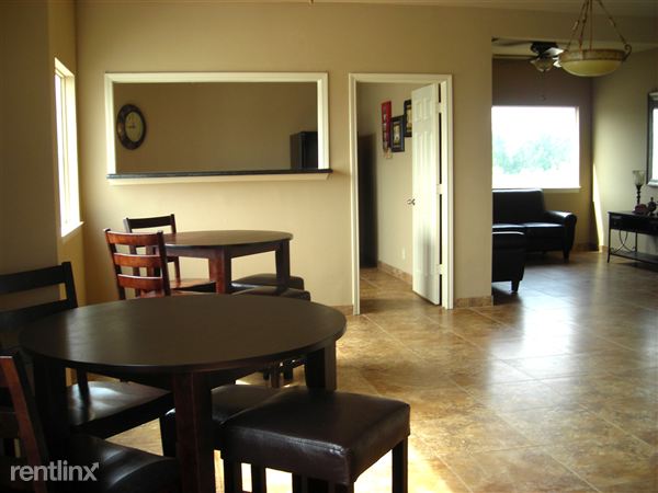 Building Photo - 1300 Marina Bay Dr