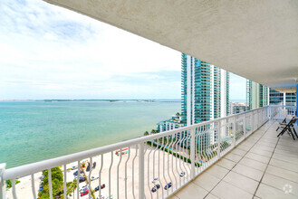 Building Photo - 1200 Brickell Bay Dr