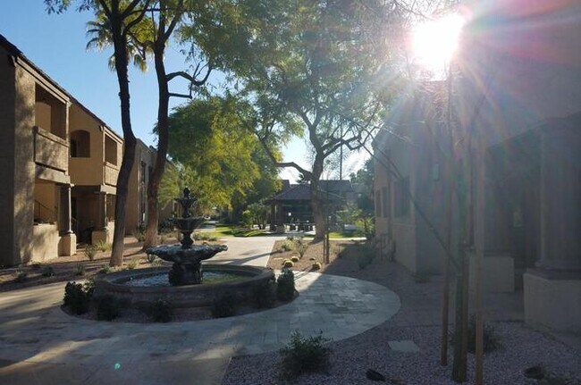 Foto del edificio - Bella Vita Condo-2 bed, 2 bath in Scottsdale