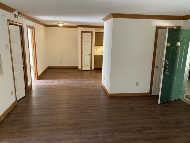 Foto del edificio - 3510 Ivy Commons Dr