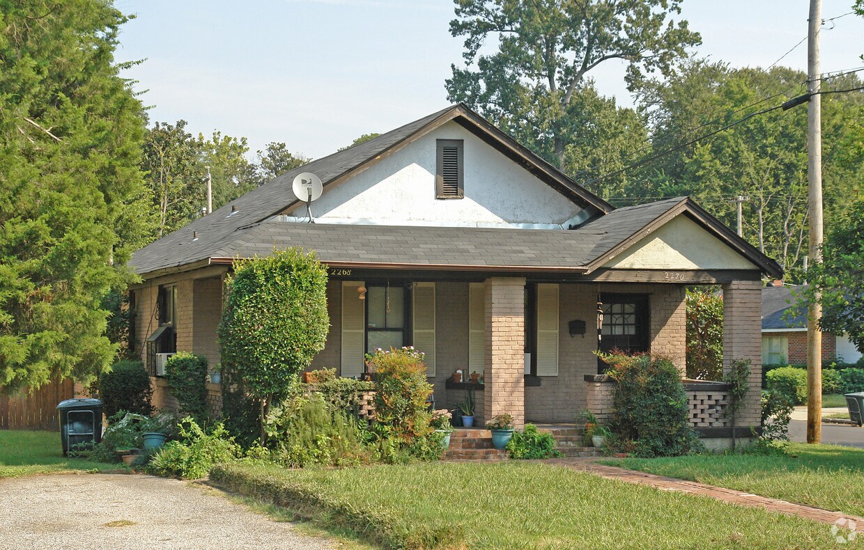 Foto del edificio - 2268-2270 Monroe Ave