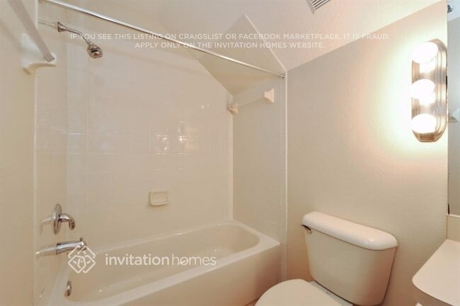 Building Photo - 6144 Skylarkcrest Dr