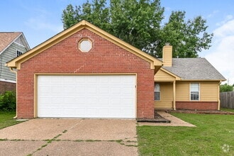 Building Photo - 5819 Waverly Dr