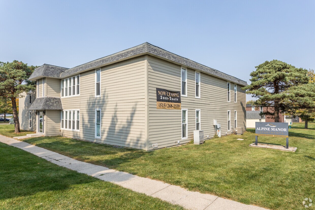 Alpine Manor Apartments Ames, IA