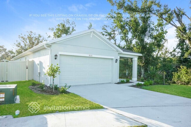 Foto del edificio - 8020 Majestic Palms Ct