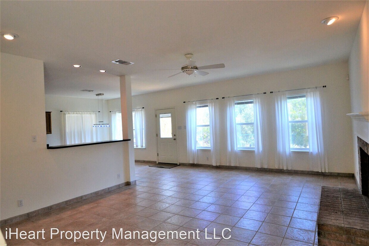 Building Photo - 4 br, 2.5 bath House - 22110 Goldcrest Run