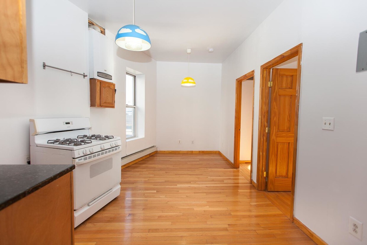 Primary Photo - 287 North 8th Street