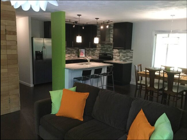 Building Photo - 131 New Market Rd