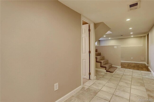 Foto del edificio - Congress Park - Garden Level Unit