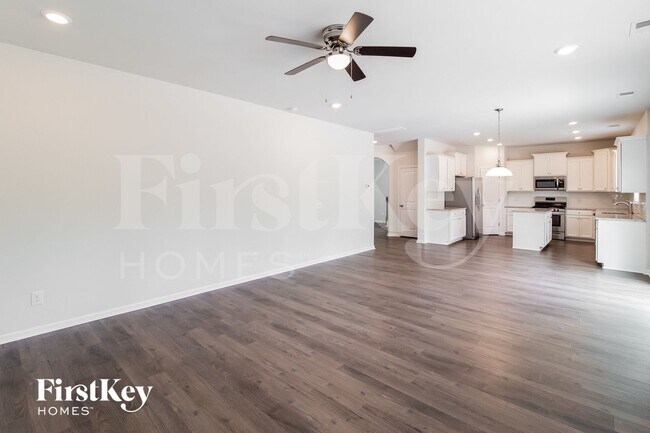 Building Photo - 227 Firewheel Ct