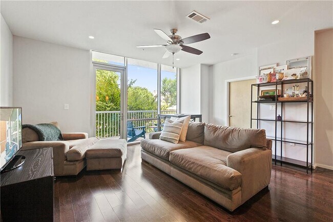 Foto del edificio - 1600 Barton Springs Rd