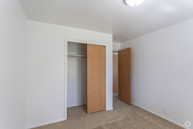 2HAB, 1BA - 1,000 ft² - Highland Pointe Apartments