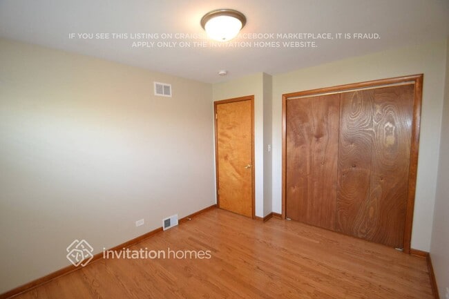 Foto del edificio - 150 E Winthrop Ave