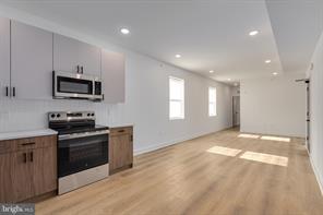 Photo - 2234 N Franklin St Townhome