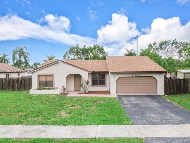 Foto del edificio - 11909 SW 48th Ct