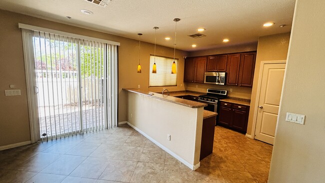 Building Photo - 2080 Airy Petals Walk