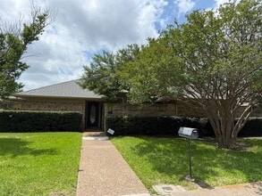 Building Photo - 6408 Missy Dr