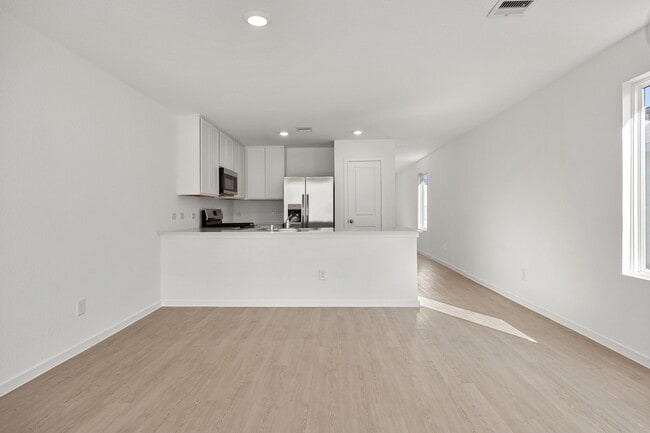 Building Photo - 31433 Moore Rd