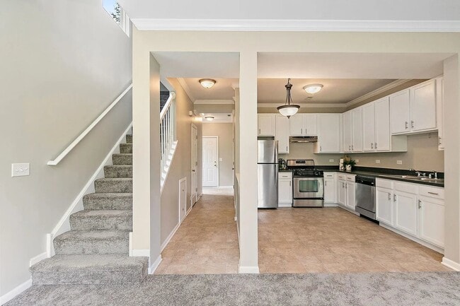Building Photo - 2284 Flagstone Ln