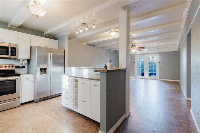 Building Photo - 14419 Americana Cir