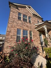Building Photo - 4205 Essex Pond Wy
