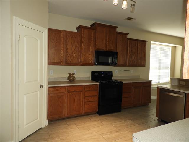 Building Photo - 5812 Quicksilver Dr