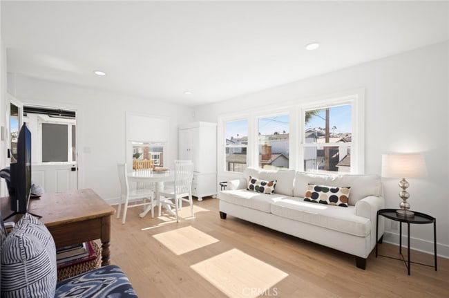 Photo - 300 Coral Ave Apartment