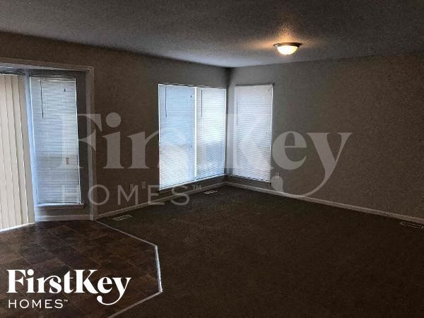 Foto del edificio - 2909 Sand Spur Ct