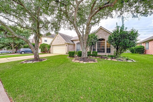 Foto del edificio - 1410 Greenway Village Dr