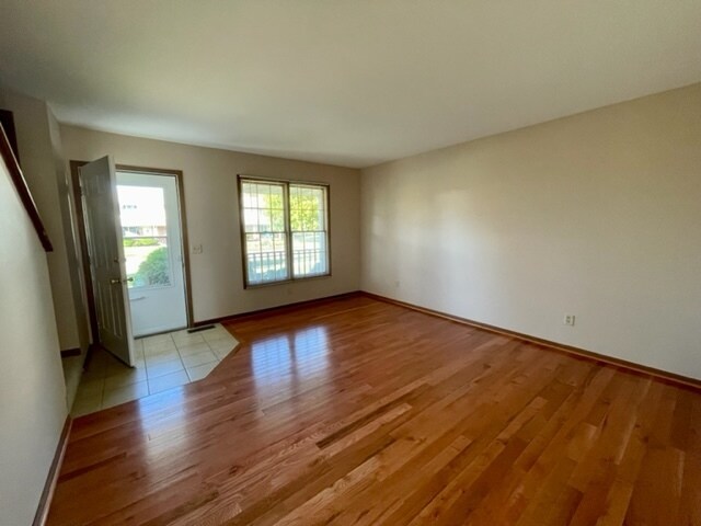 Foto del edificio - 106 Colonial Pkwy