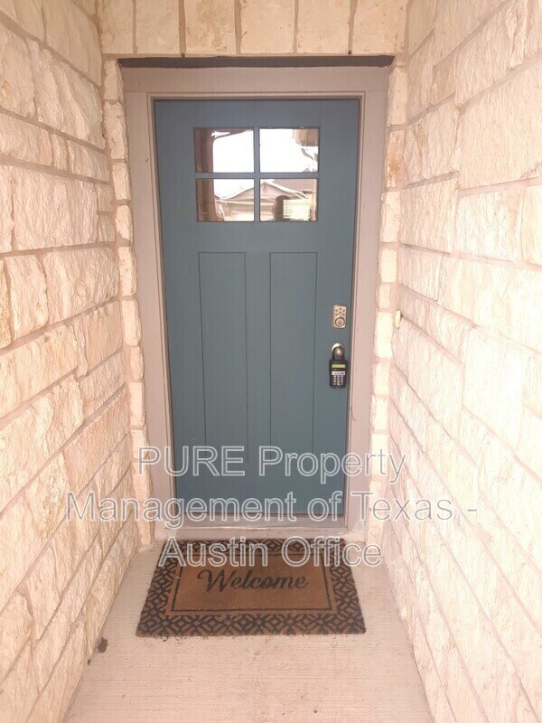 Building Photo - 115 Rainmaker Cv
