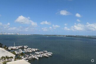Building Photo - 1925 Brickell Ave