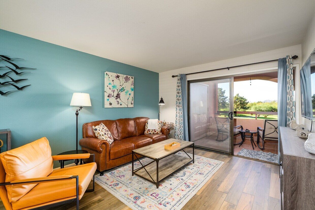 Foto principal - 4303 E Cactus Rd