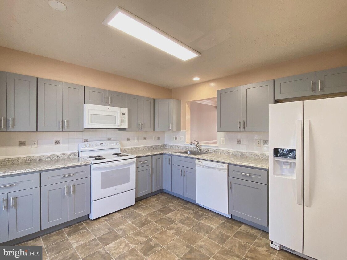 Foto principal - 3319 Hollow Ct