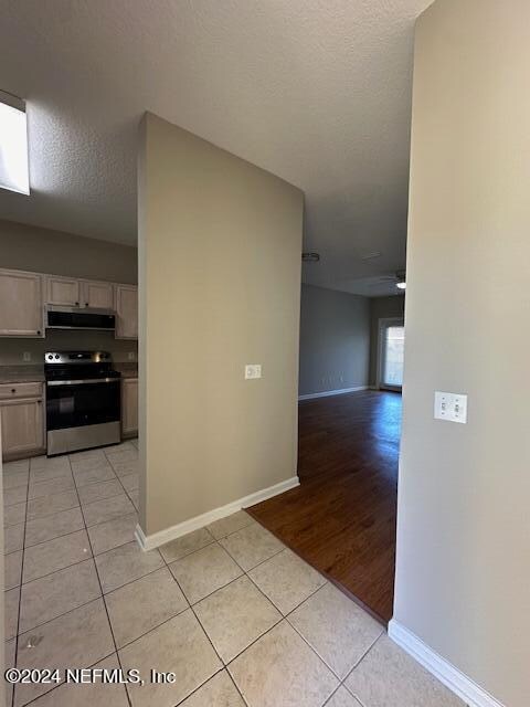 Foto del edificio - 740 Middle Branch Way