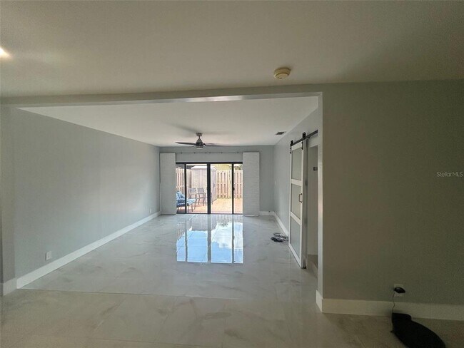 Foto del edificio - 7551 SW 26th Ct