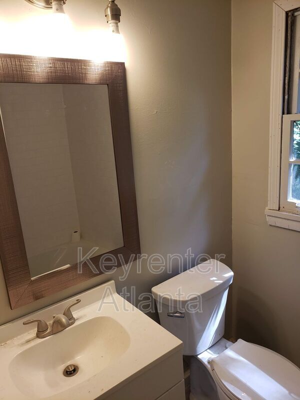 Building Photo - 3757 Clovis Ct NW