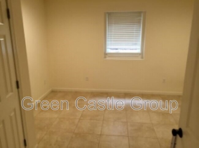 Foto del edificio - 323-325 College Street, Unit 2