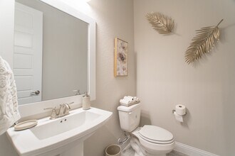 Building Photo - 73 Botanical Vista Dr