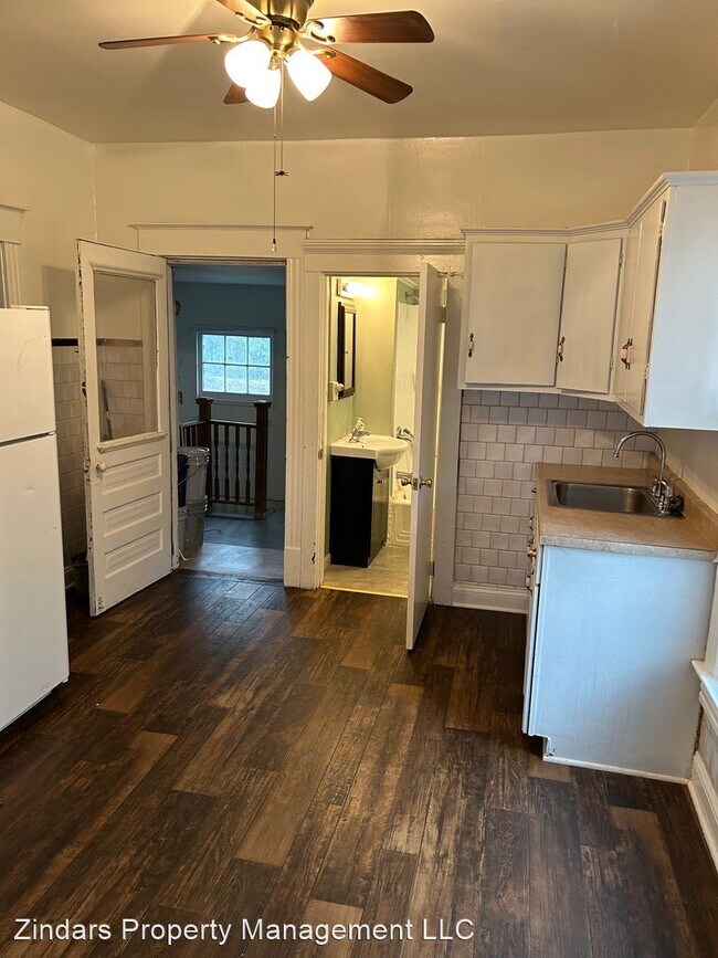 Building Photo - 3 br, 1 bath House - 33 South Alexander St...