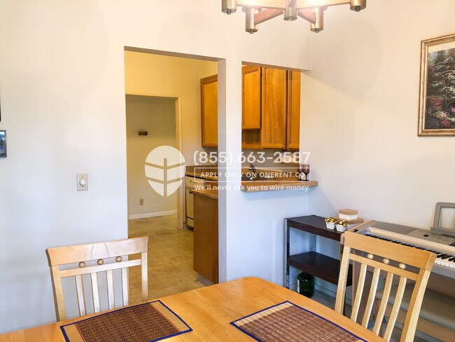 Building Photo - 4691 Albany Cir